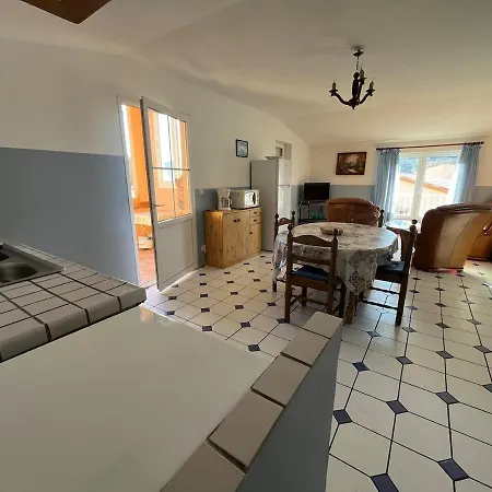 Appartement Avec Terrasse, Quartier Calme ! *